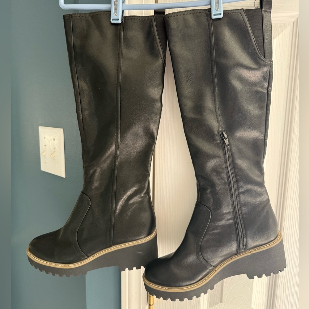Dolce Vita Black Knee-High Platform Lug Sole Boots